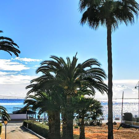 Happy Beachfront Apartment 알테아 외부 사진