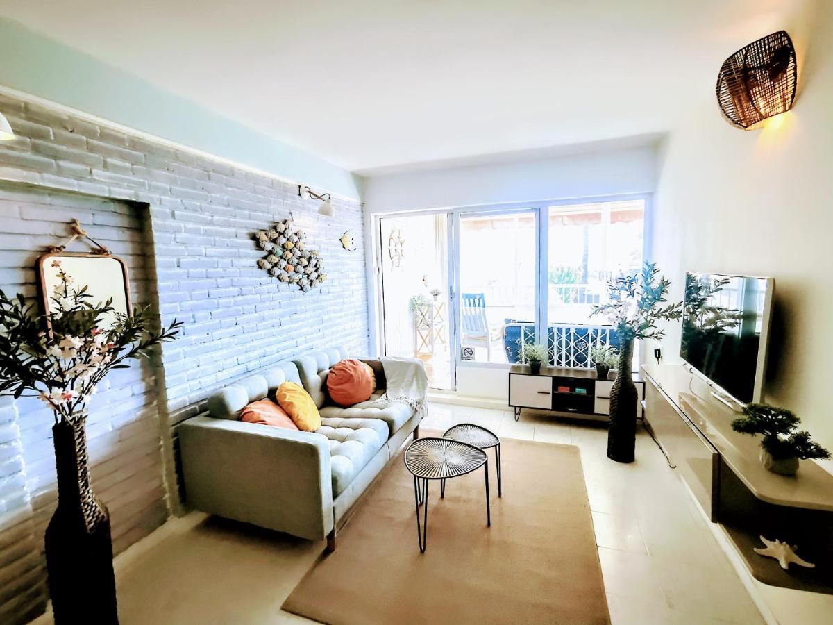 Happy Beachfront Apartment 알테아 외부 사진